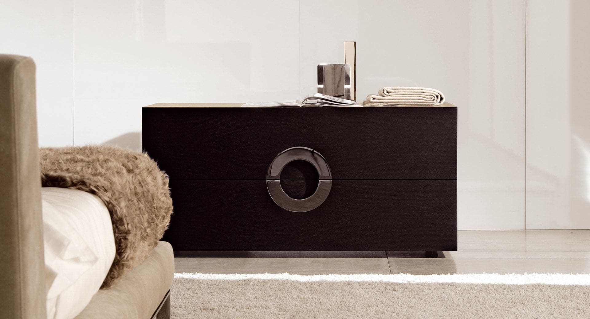 Sfera design Minotti accessories furniture Archipenko Night Storage Units