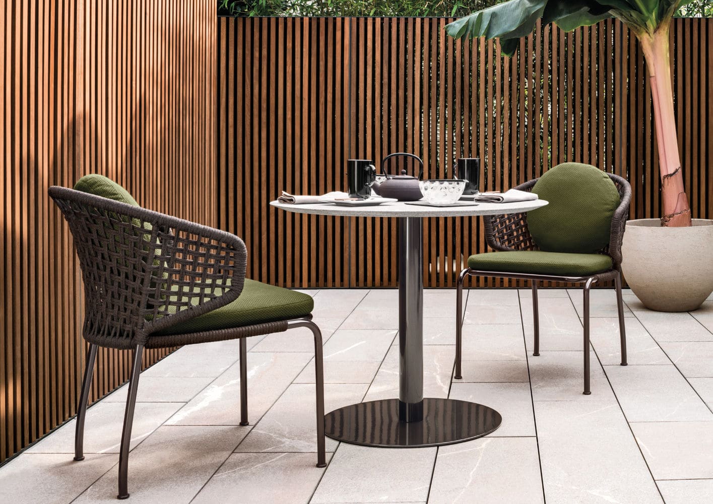 Sfera design Minotti canteen