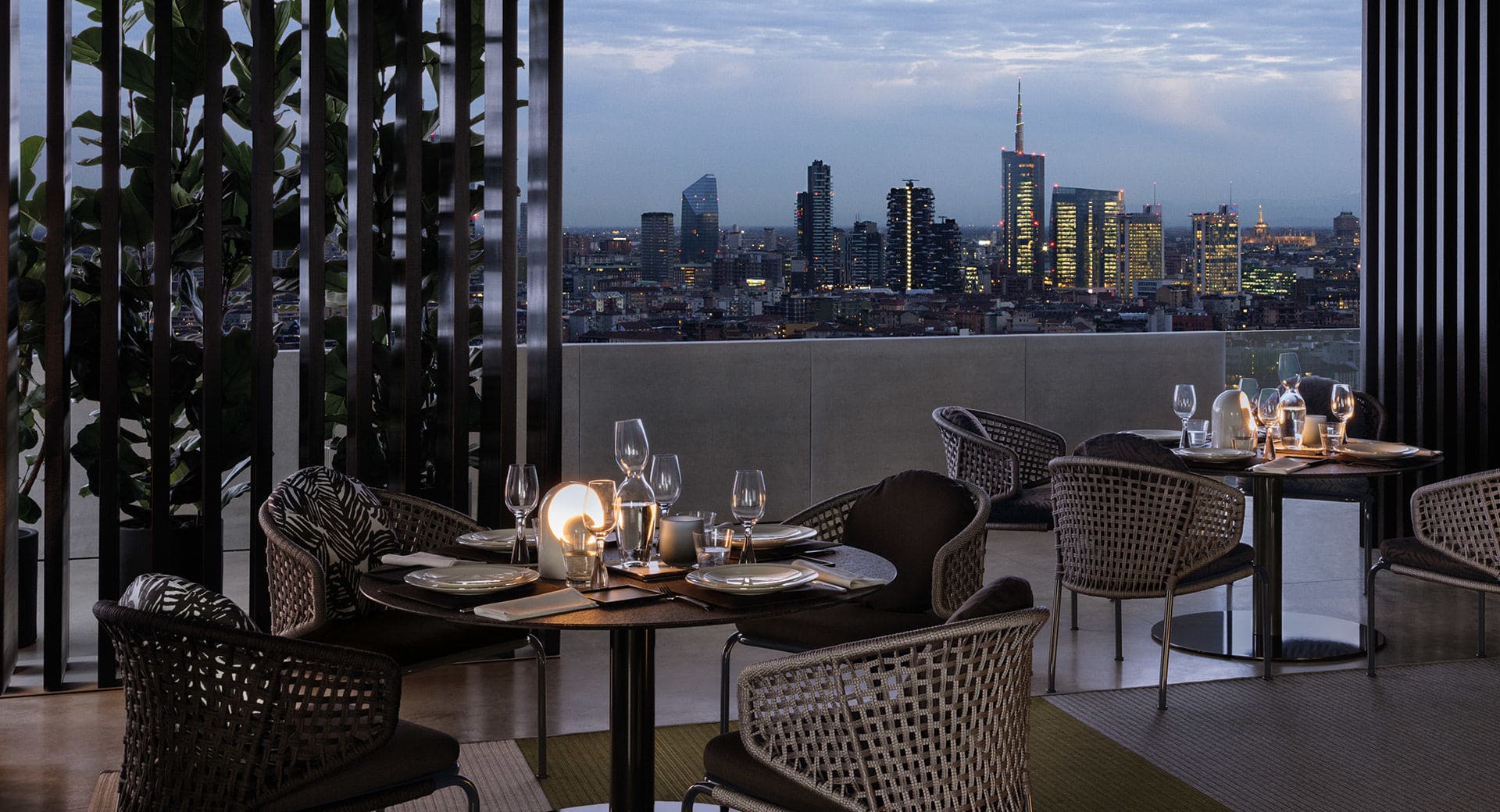 Sfera design Minotti canteen