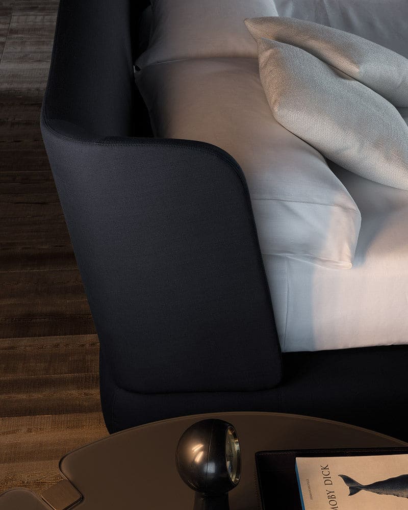 Sfera design Minotti bedroom furniture Creed Bed