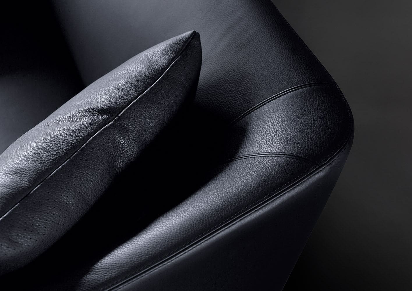 Sfera design Minotti soft furniture Creed Lounge sofa