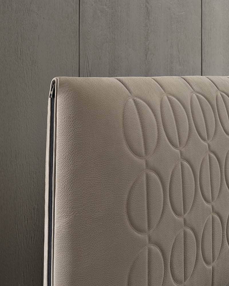 Sfera design Minotti bedroom furniture Curtis