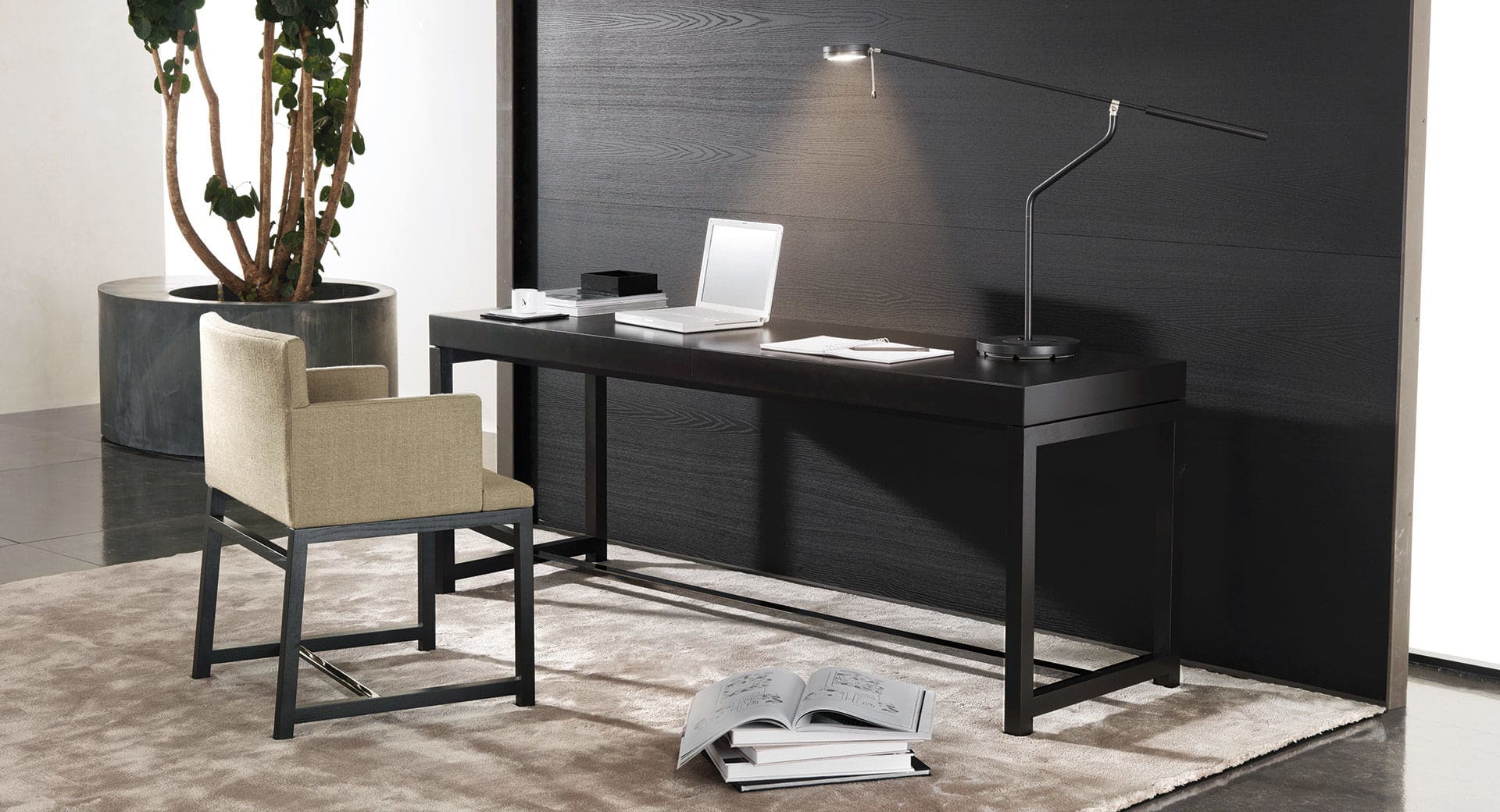 Sfera design Minotti office furniture Fulton Desk