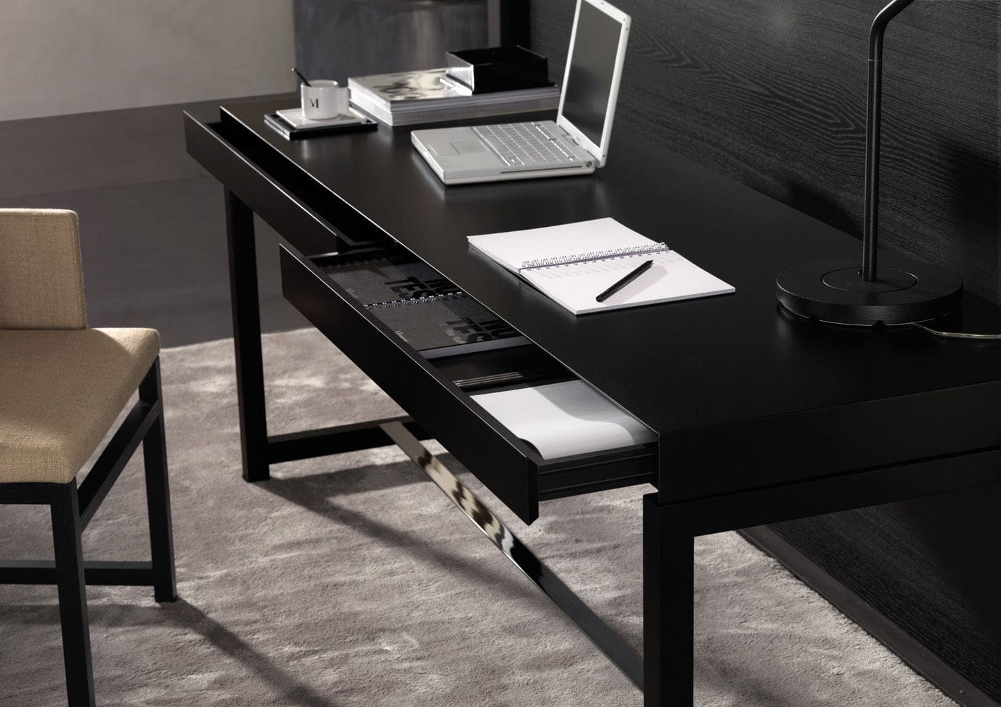 Sfera design Minotti office furniture Fulton Desk