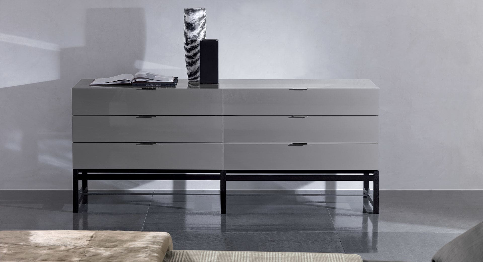 Sfera design Minotti accessories furniture Harvey Line Night Storage Units