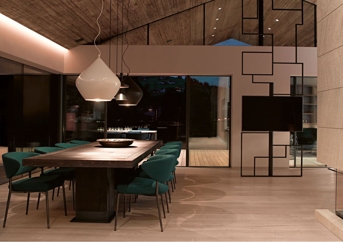 Sfera design Minotti canteen furniture Mills