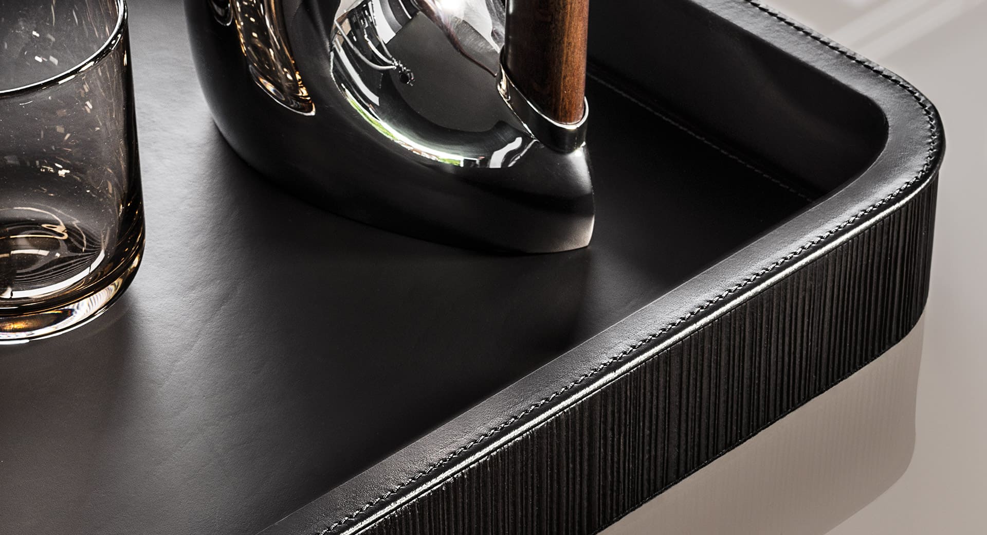 Sfera design Minotti accessories furniture Overby