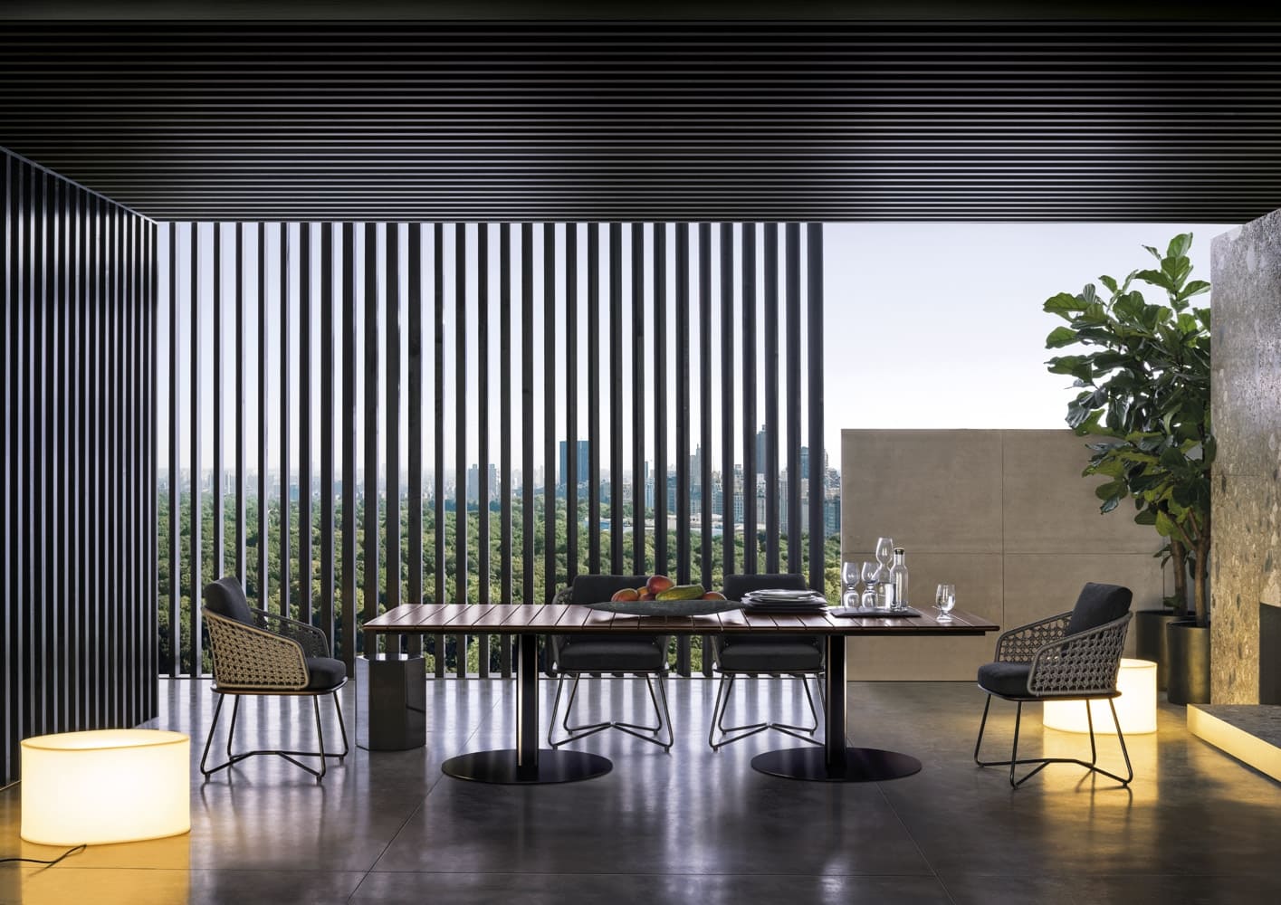 Sfera design Minotti canteen furniture Rivera Little Armchair