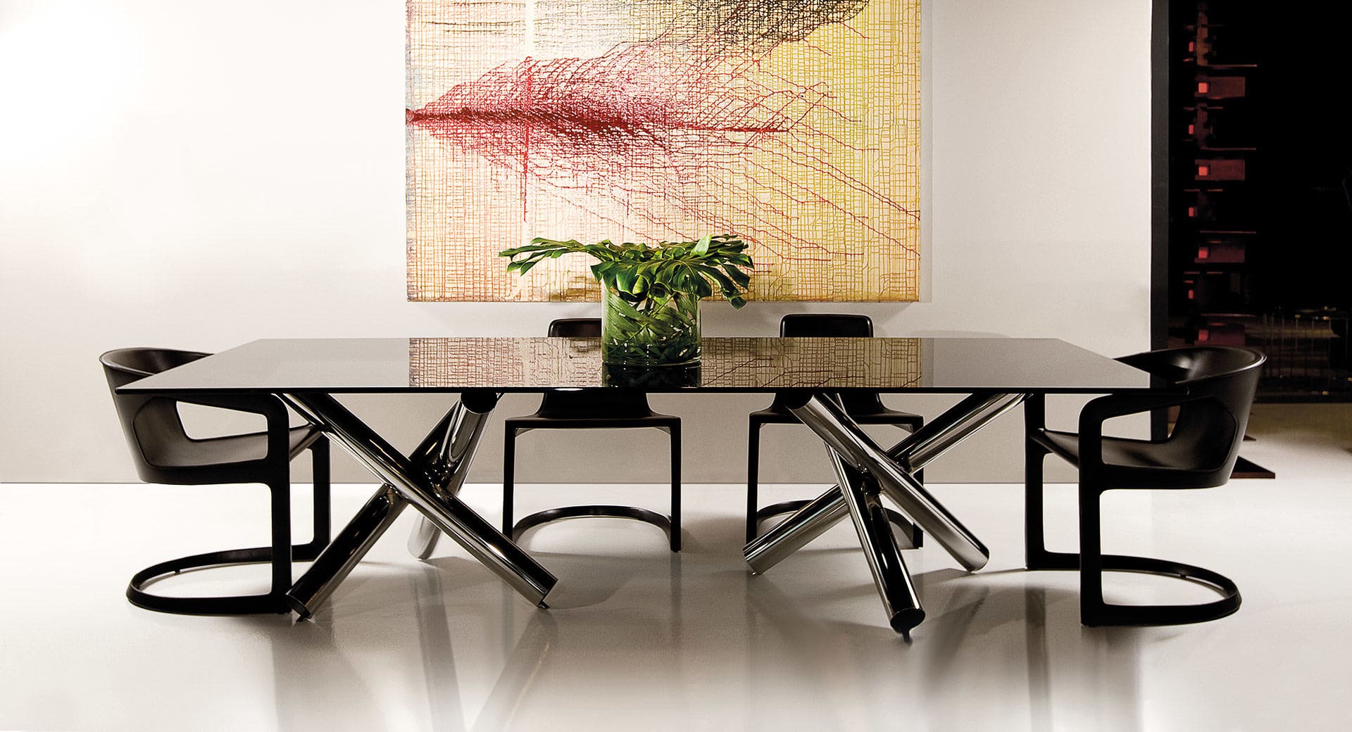 Sfera design Minotti canteen furniture Twombly