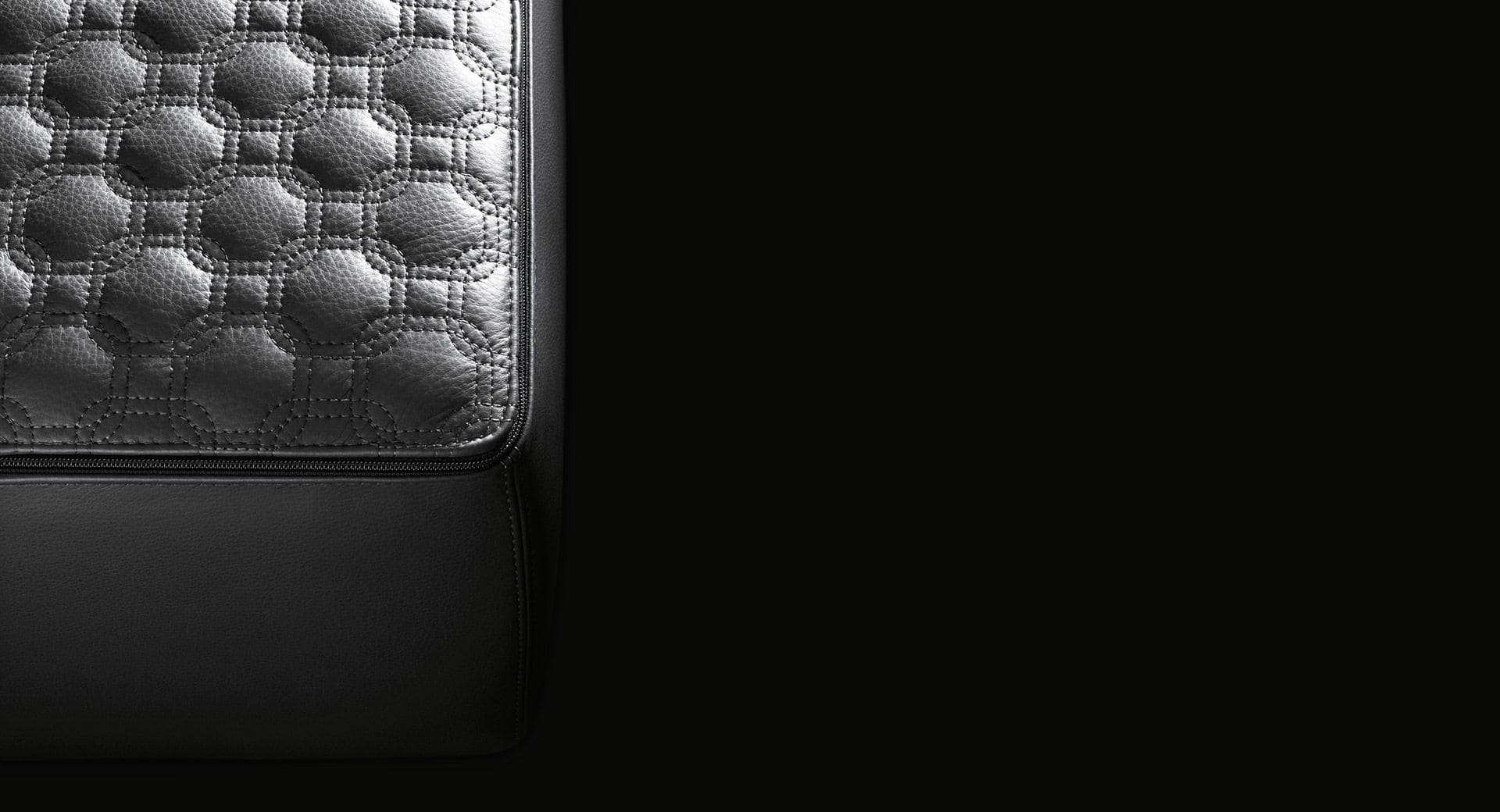 Sfera design Minotti accessories furniture Yang Ottoman
