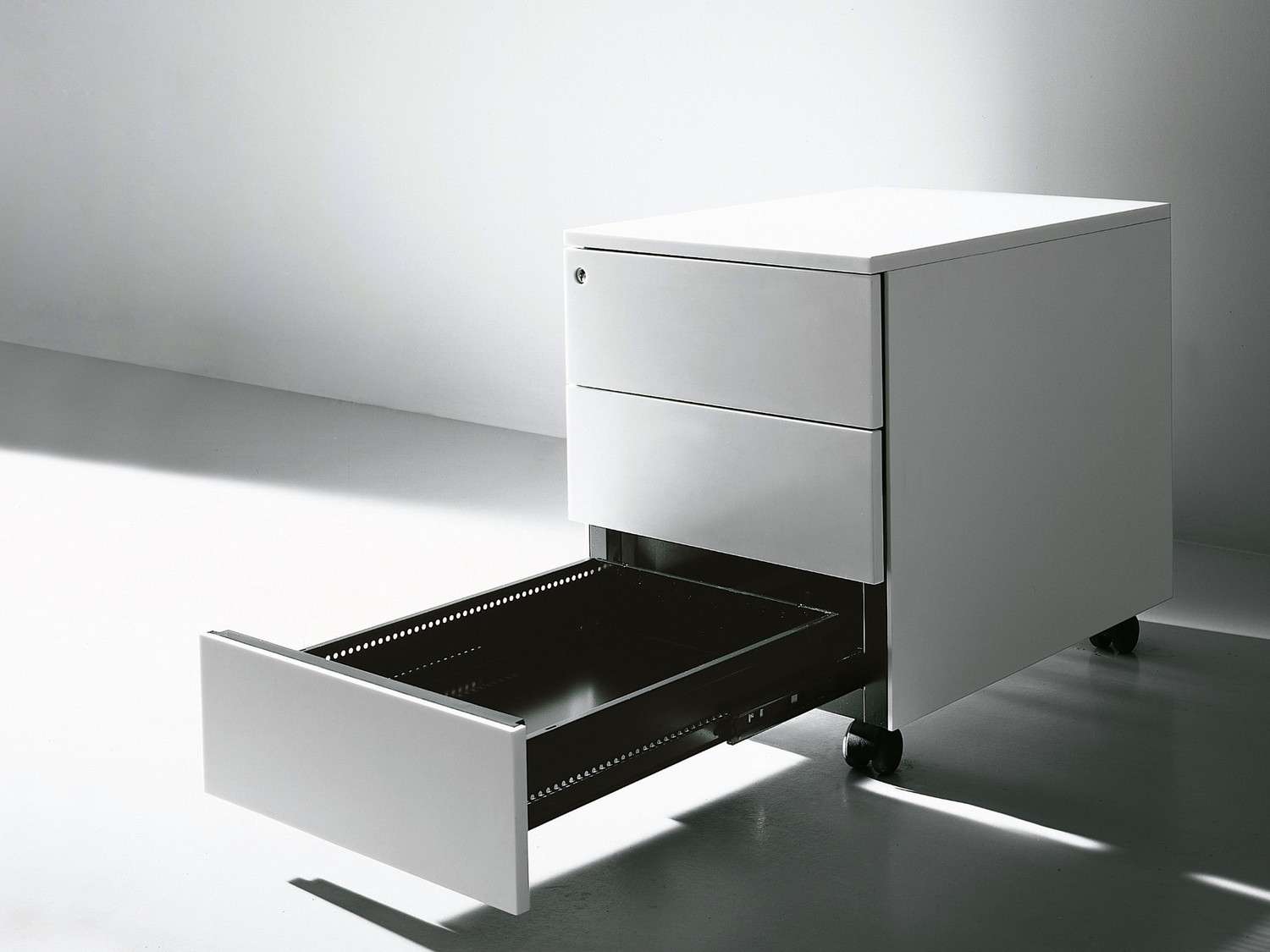 Sfera design porro furniture Cassettiera per ufficio