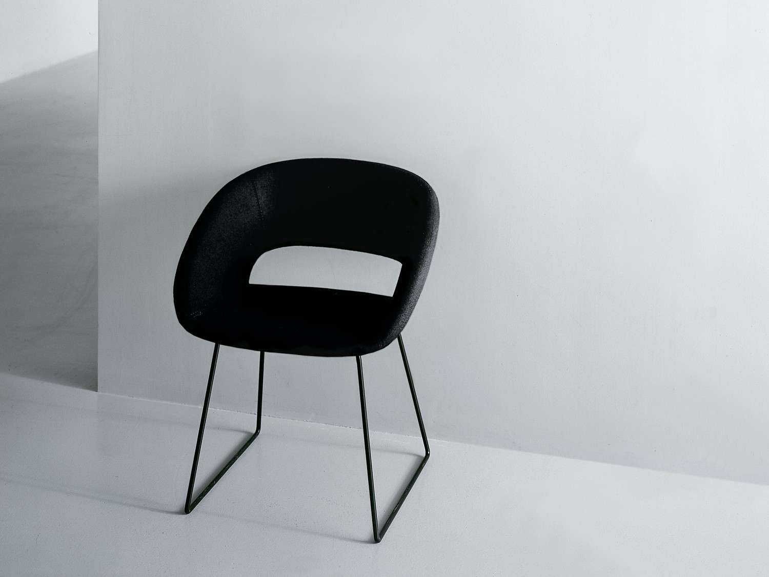 Sfera design porro furniture Conch